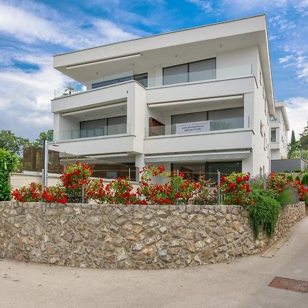Apartments Vengust Malinska Exterior photo