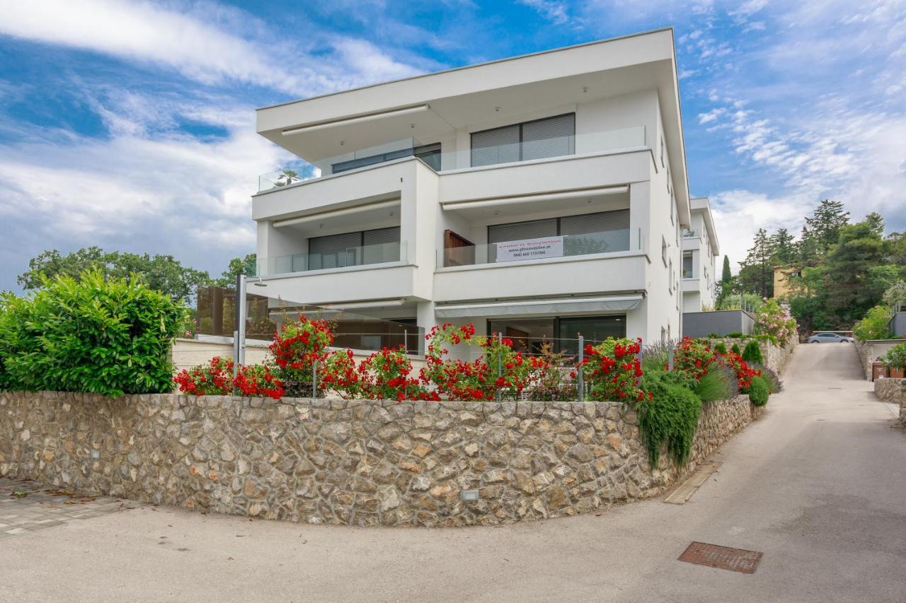 Apartments Vengust Malinska Exterior photo